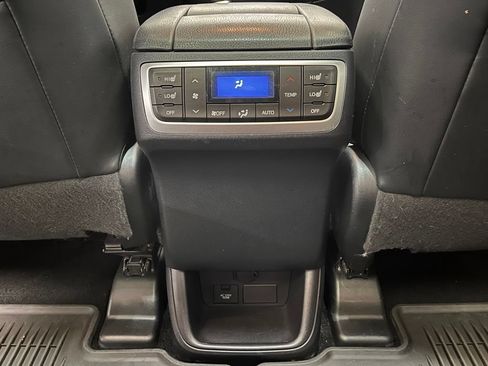 Used 2016 Toyota Highlander Limited Platinum AWD/4WD image 16