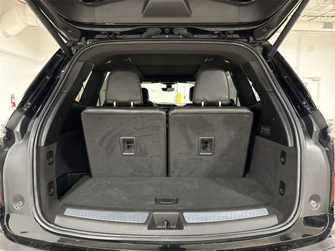 Used 2023 Cadillac XT6 Sport w/ Technology Package image 25