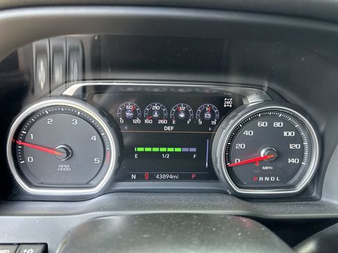 Used 2022 Chevrolet Silverado 2500 High Country w/ Z71 Off-Road Package AWD/4WD image 21