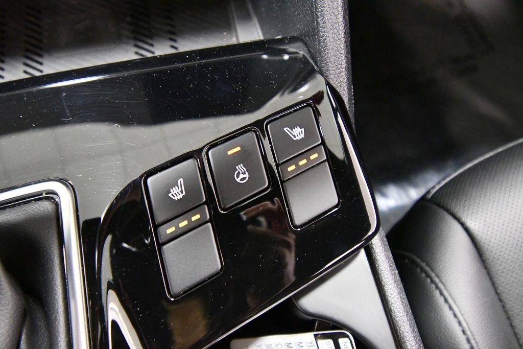 Certified 2025 Kia Sportage X-Pro AWD/4WD image 29
