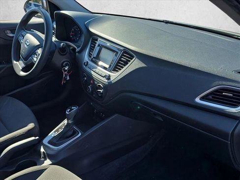 Used 2019 Hyundai Accent SE image 20