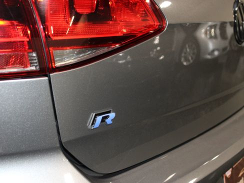 Used 2016 Volkswagen Golf R 4-Door AWD/4WD image 36