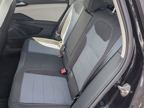 Certified 2025 Volkswagen Taos S AWD/4WD image 15