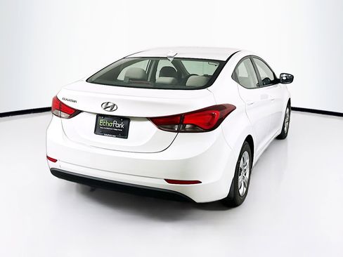 Used 2016 Hyundai Elantra SE image 9