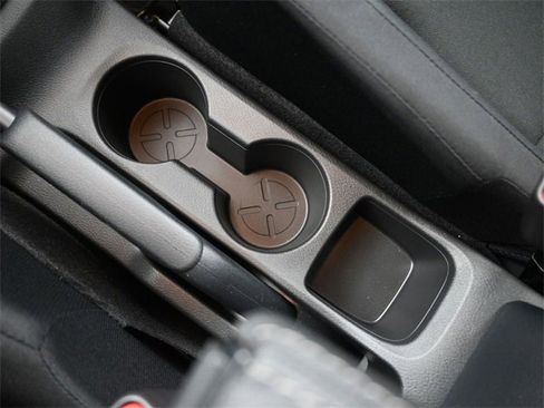 New 2025 Nissan Kicks Play S image 33