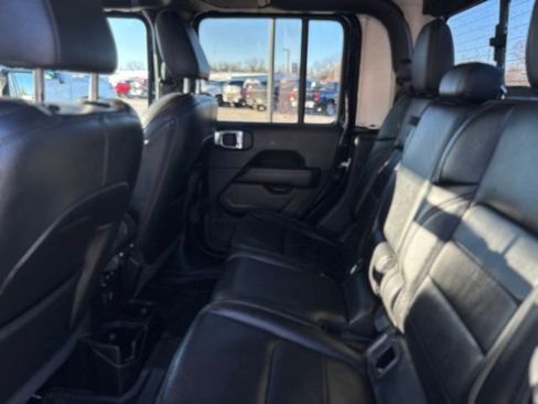 Used 2021 Jeep Gladiator Overland w/ Popular Equipment Package image 24