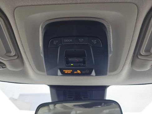 Used 2025 Toyota Corolla LE FWD image 32