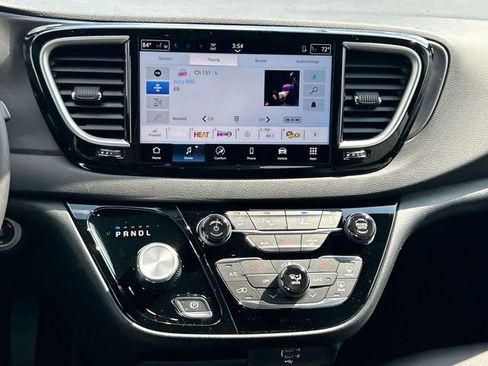 New 2026 Chrysler Voyager LX FWD image 16