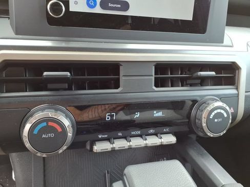 Used 2026 Toyota Tacoma TRD Sport AWD/4WD image 21