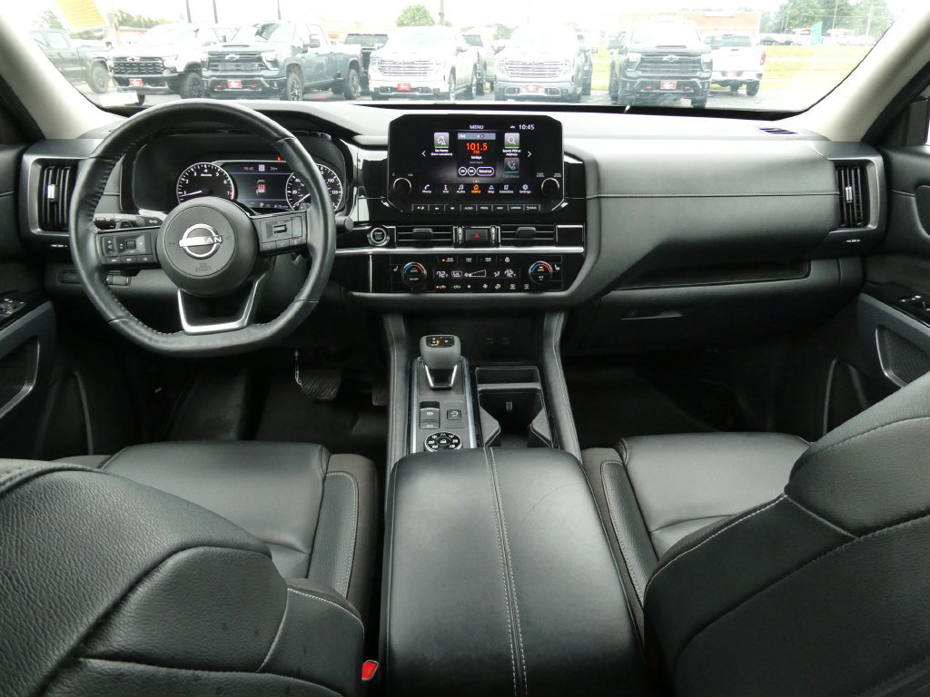 Used 2023 Nissan Pathfinder SL AWD/4WD image 23