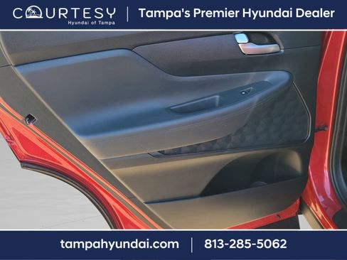 Used 2019 Hyundai Santa Fe SE image 9