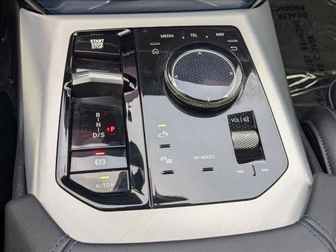 Used 2025 BMW X3 xDrive30i image 12