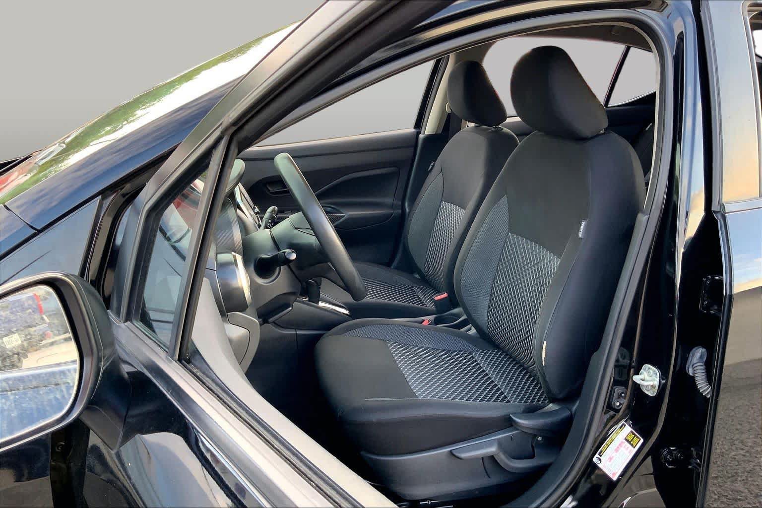 Used 2020 Nissan Versa S FWD image 8