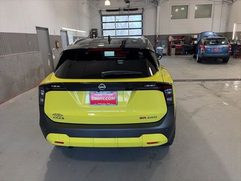 New 2026 Nissan Kicks SR image 4