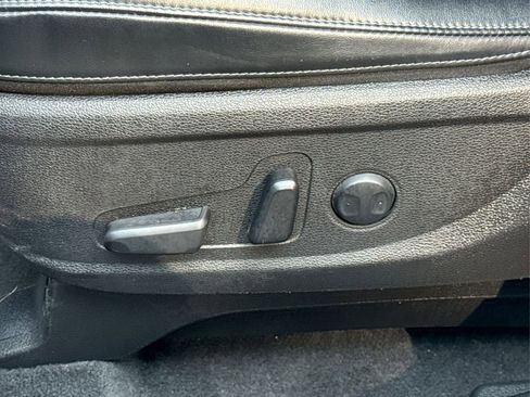 Used 2022 Kia Telluride S image 33