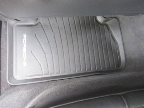 Used 2018 Porsche Macan Turbo image 79