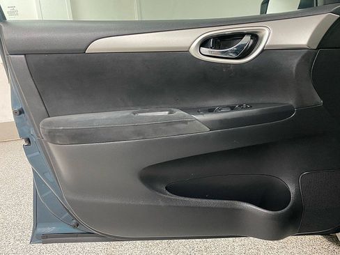 Used 2013 Nissan Sentra SV image 10