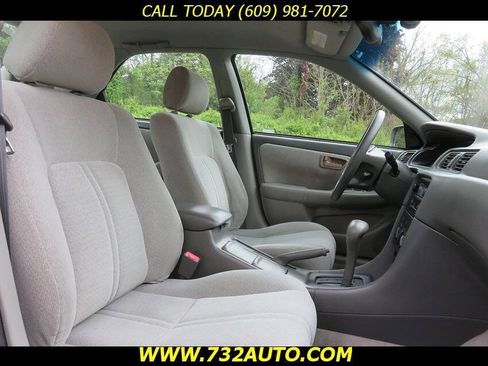 Used 2001 Toyota Camry LE FWD image 7
