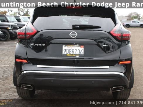 Used 2022 Nissan Murano S image 4