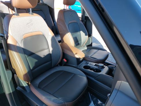 Used 2024 Ford Bronco Sport Outer Banks w/ Tech Package image 10