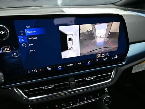 New 2026 Chevrolet Equinox EV LT FWD image 25