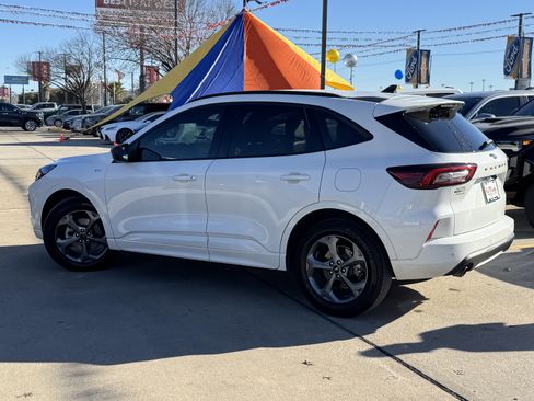 Certified 2023 Ford Escape ST-Line w/ Tech Pack #1 image 10