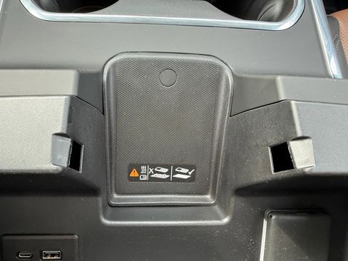 Used 2025 Chevrolet Silverado 2500 High Country w/ Technology Package image 36