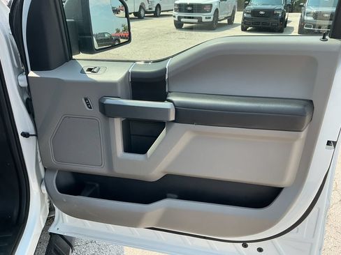 Used 2018 Ford F150 XLT w/ Trailer Tow Package AWD/4WD image 19