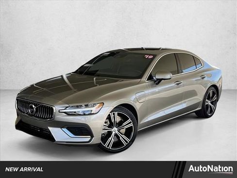 Used 2019 Volvo S60 T8 Inscription image 1
