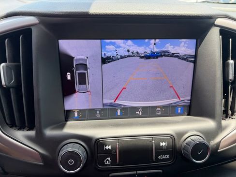 Used 2022 GMC Terrain AT4 w/ Tech Package AWD/4WD image 13
