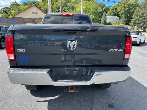 Used 2018 RAM 2500 SLT AWD/4WD image 10