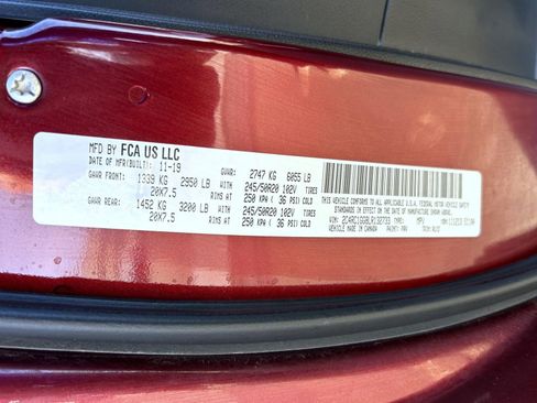 Used 2020 Chrysler Pacifica Limited w/ Advanced Safetytec Group image 25