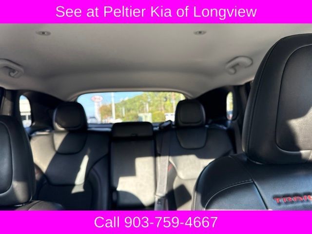 Used 2020 Jeep Cherokee Trailhawk w/ Cold Weather Group AWD/4WD image 19