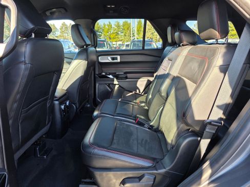 Used 2022 Ford Explorer ST-Line image 9