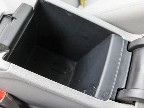 Used 2023 GMC Acadia SLE w/ Driver Convenience Package image 24