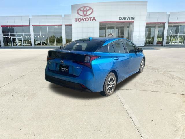 Used 2021 Toyota Prius LE AWD/4WD image 3