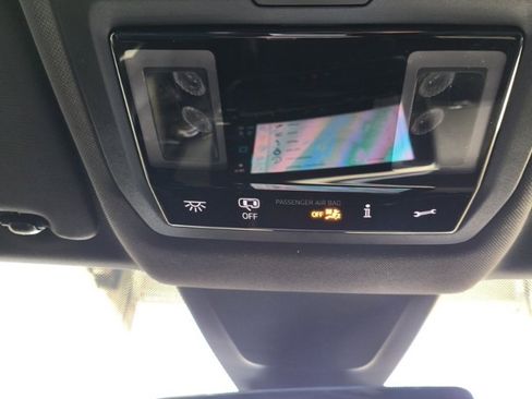 New 2025 Volkswagen Atlas Cross Sport SE image 33