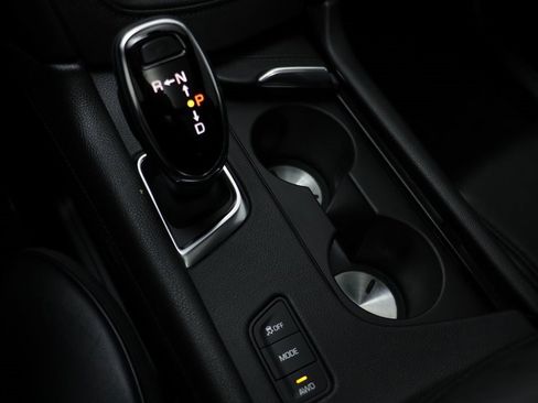 Used 2017 Cadillac XT5 Platinum w/ Driver Assist Package image 13