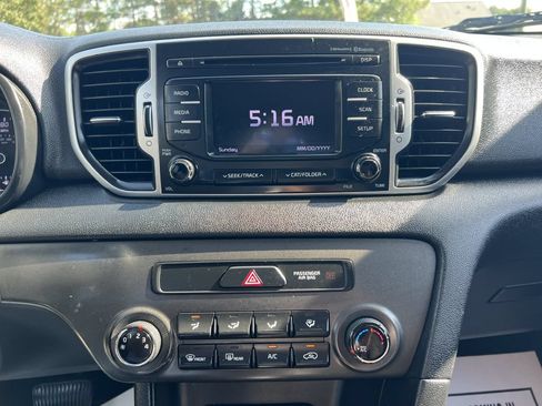 Used 2017 Kia Sportage LX AWD/4WD image 15