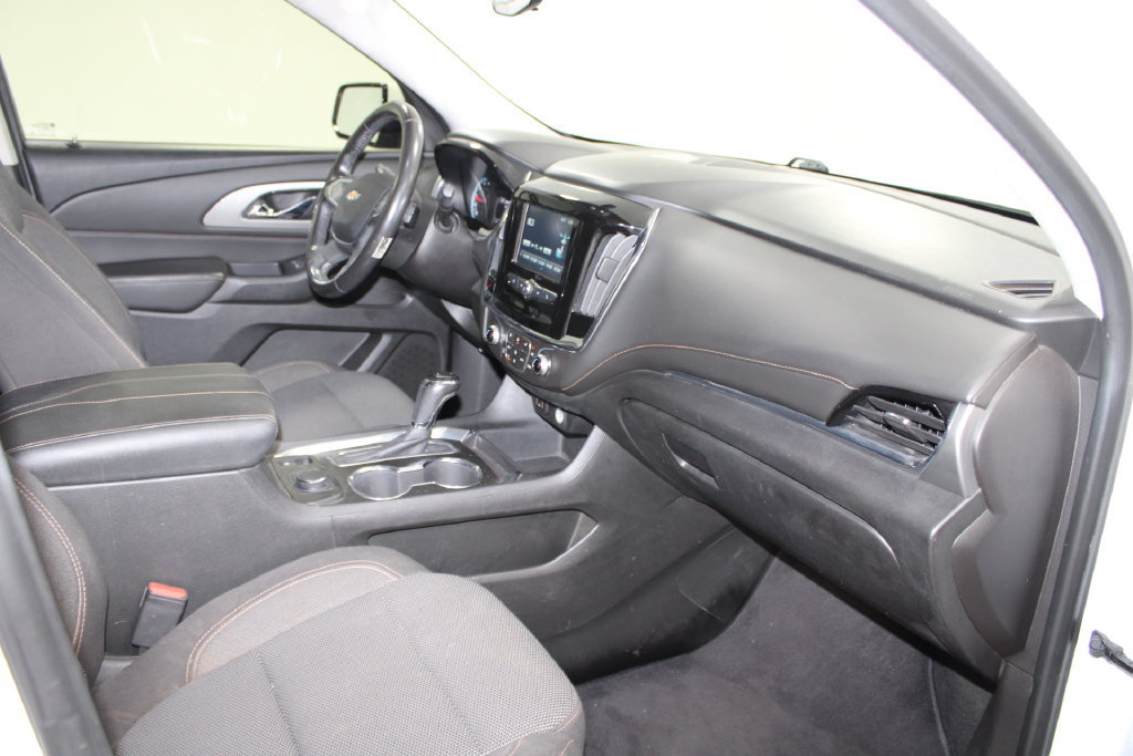 Used 2018 Chevrolet Traverse LT FWD image 22