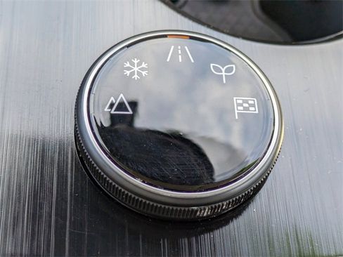 Used 2023 Nissan Rogue SV image 23