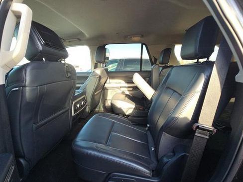 Used 2023 Ford Expedition XLT AWD/4WD image 9