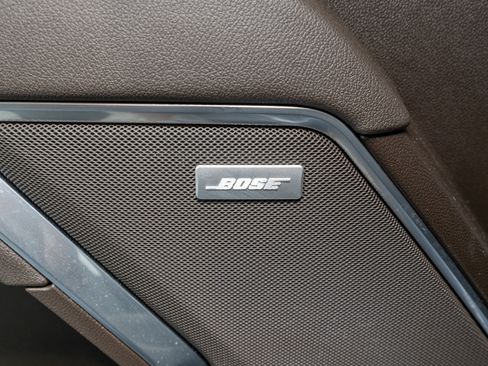 Used 2025 GMC Sierra 1500 SLT w/ SLT Premium Plus Package image 17