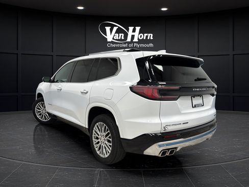 Used 2024 GMC Acadia Denali AWD/4WD image 5