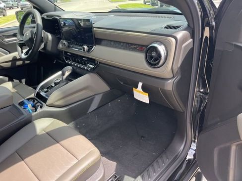 New 2026 Chevrolet Colorado ZR2 w/ Technology Package AWD/4WD image 42