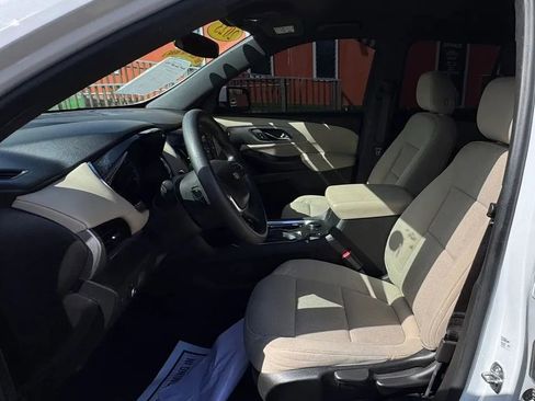 Used 2023 Chevrolet Traverse LS w/ Safety Package FWD image 12