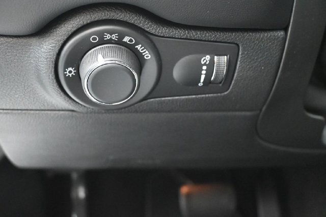 Used 2025 Dodge Durango GT AWD/4WD image 21