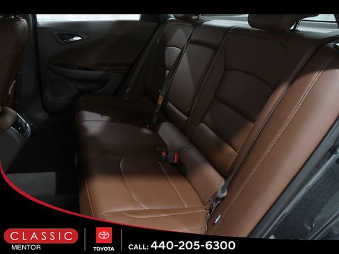 Used 2016 Chevrolet Malibu LT w/ Leather Package FWD image 18