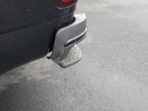 Used 2019 Chevrolet Colorado LT w/ Redline Special Edition image 7