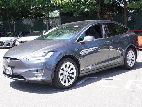 Used 2020 Tesla Model X Long Range AWD/4WD image 9